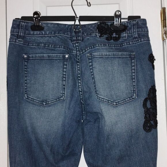 White House Black Market  Blanc Black embellished jeans  Sz 6 - Picture 7 of 8